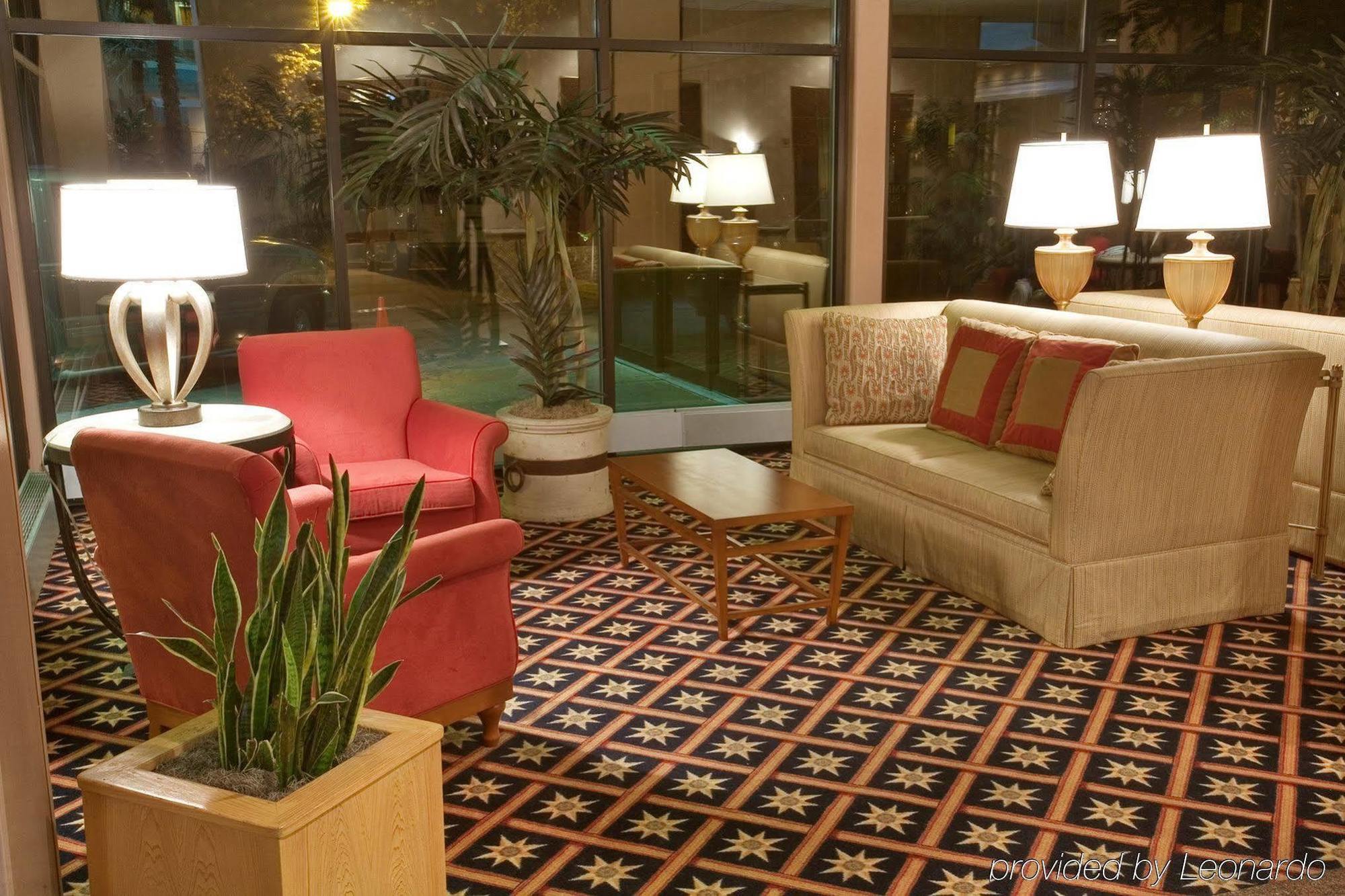 Embassy Suites By Hilton Atlanta Perimeter Center Sandy Springs Interior photo